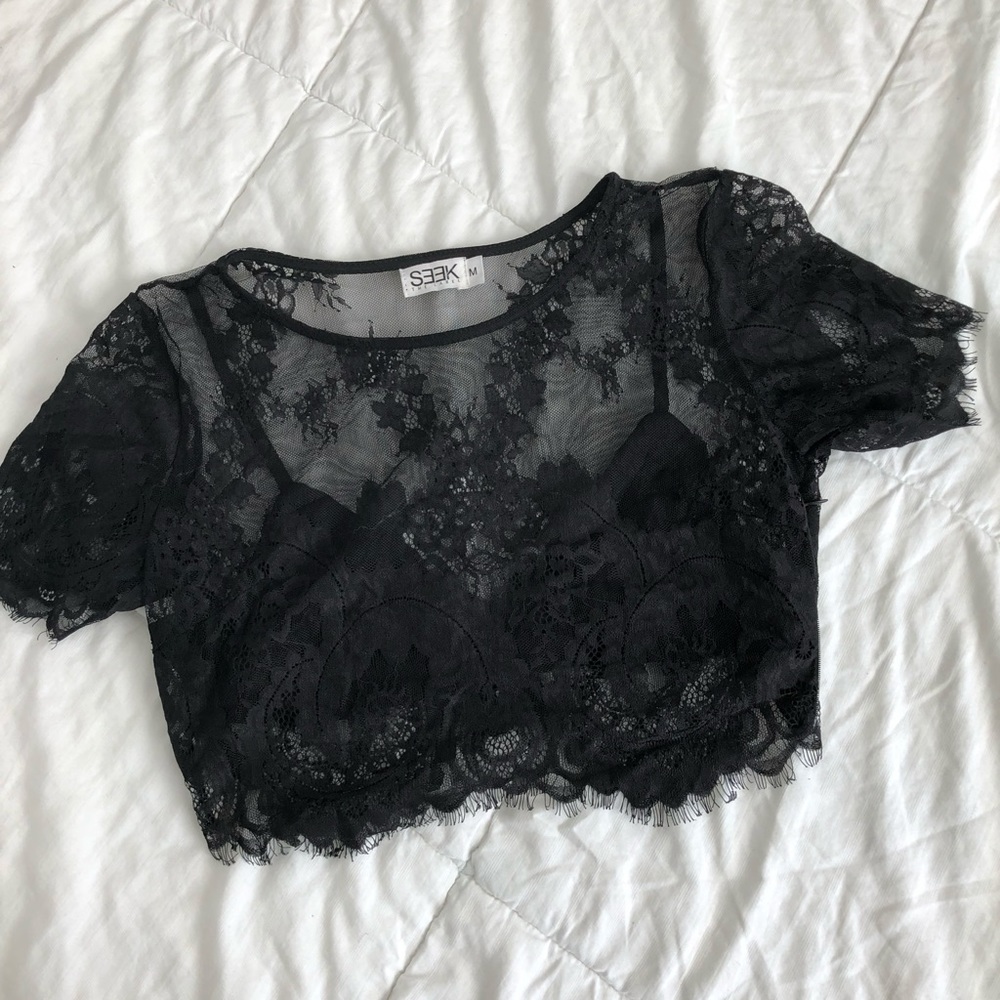 LF Lace Croptop
